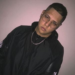 Meet your Posher, Jason